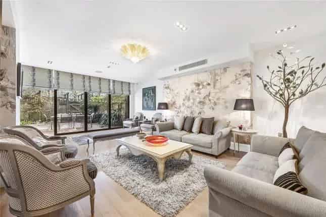 Luxury 5-Bedroom Arts & Crafts Townhouse for Sale