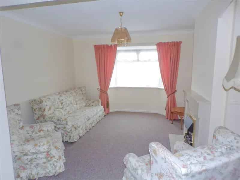 3 Bed Semi-Detached House for Sale