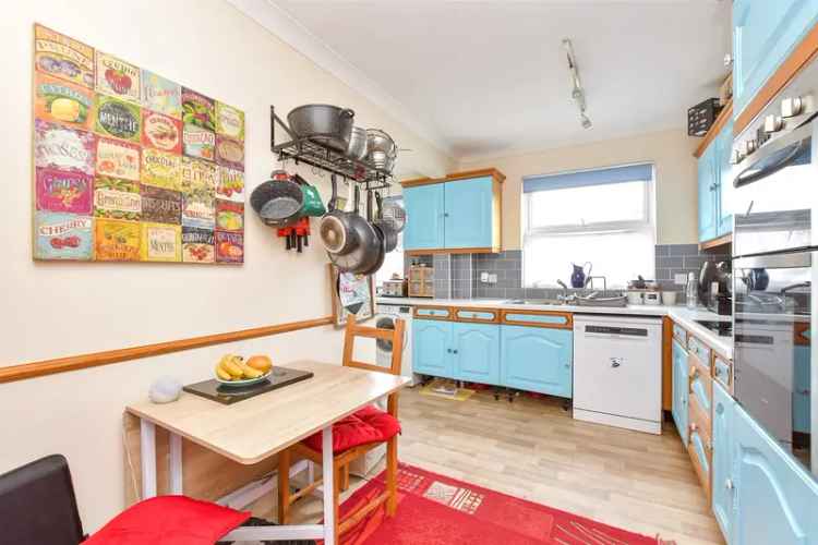 3 Bedroom Mid Terrace House for Sale near Chichester City Centre