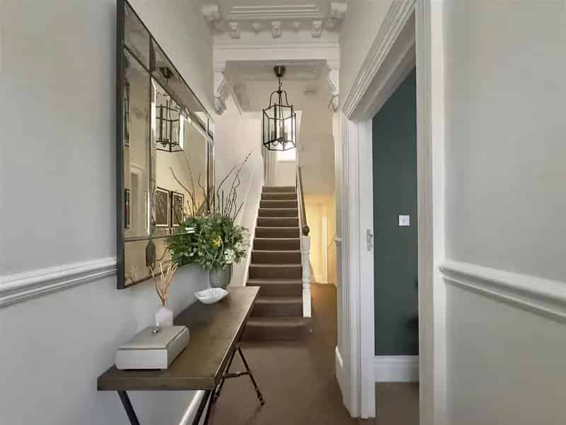 4 Bedroom House for Rent in Brighton - Family Home Near Coast