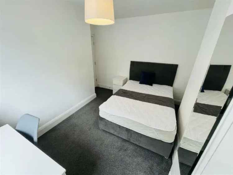 5 Bedroom House Student Accommodation Bills Included
