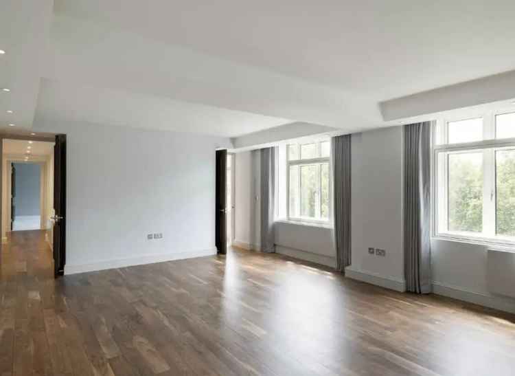 Mayfair Luxury 4-Bedroom Apartment Park View