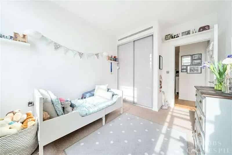2 Bed Flat for Sale in London's Hoover Building