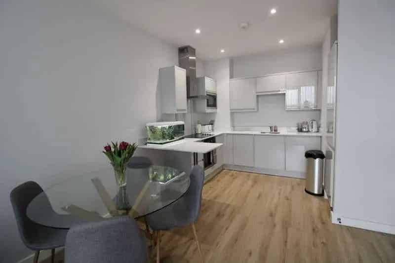 1 Bed Flat for Sale Near Potters Bar Station