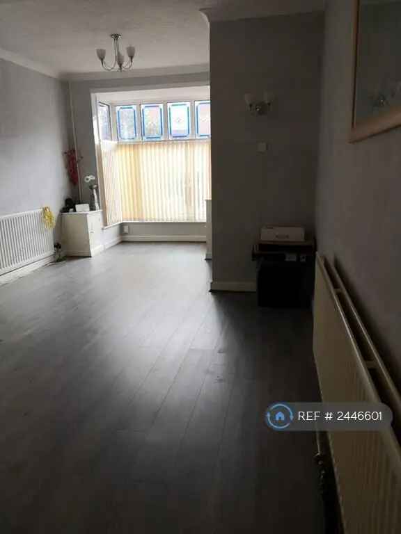 3 Bedroom Terraced House for Rent 2 Shower Rooms