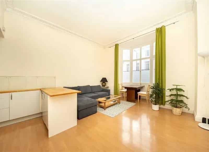 One Bedroom Apartment in Period Conversion