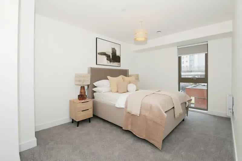 Peterborough City Centre Apartments & Townhouses - Zero Deposit Available
