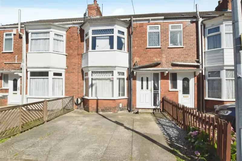 3 Bedroom Terraced House For Sale