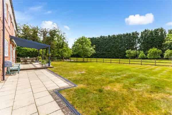 Warren Road, Newbury, Berkshire, RG14 6NH | Property for sale | Savills