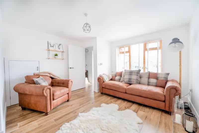 3 Bedroom House For Sale in Cam