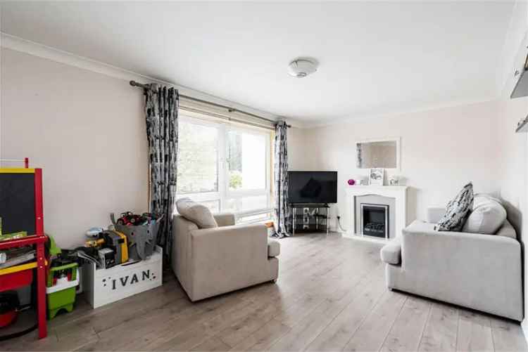 2 Bed Flat First Floor Leith Links Garage