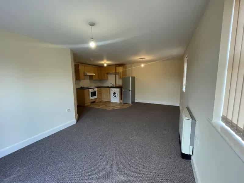 2 Bedroom Flat To Rent