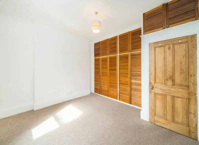 Spacious One Bedroom Victorian Apartment Tooting Chain Free