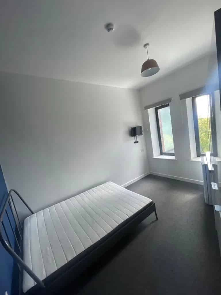 1 Bedroom Flat to Rent in Bristol St George