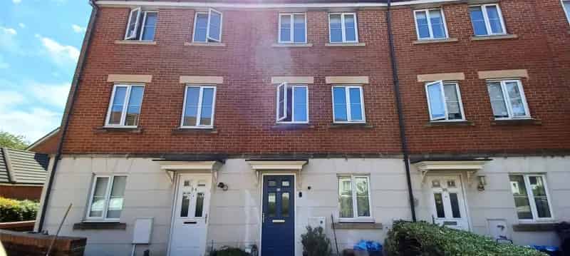 4 Bedroom House to Rent for Students August