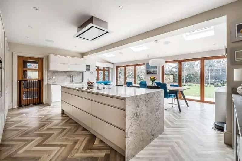 4 Bed House for Sale in Godalming