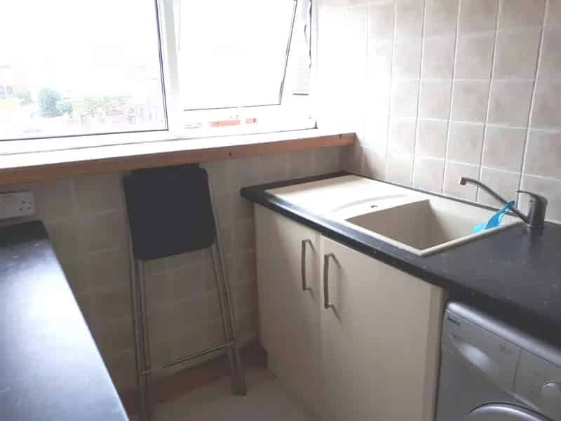 1 Bedroom Apartment Roundhay Near Roundhay Park