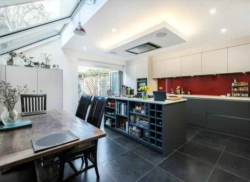 Four Bedroom Victorian House Highbury Spacious Garden Close Amenities