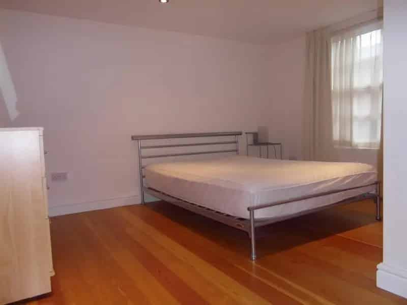 2 Bedroom Furnished Apartment To Let August 2025