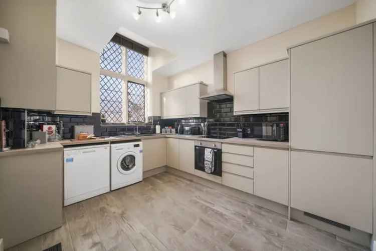 3 Bedroom Flat To Rent