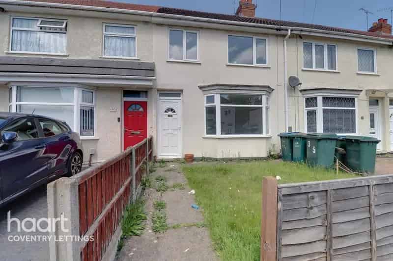3 Bedroom Terraced House for Rent Family Home Double Glazing Gardens
