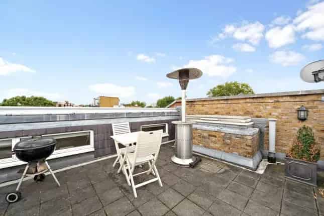 Duplex for Sale in Egerton Gardens London SW3
