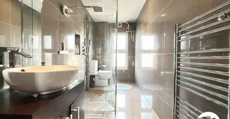 2 bedroom property for sale
