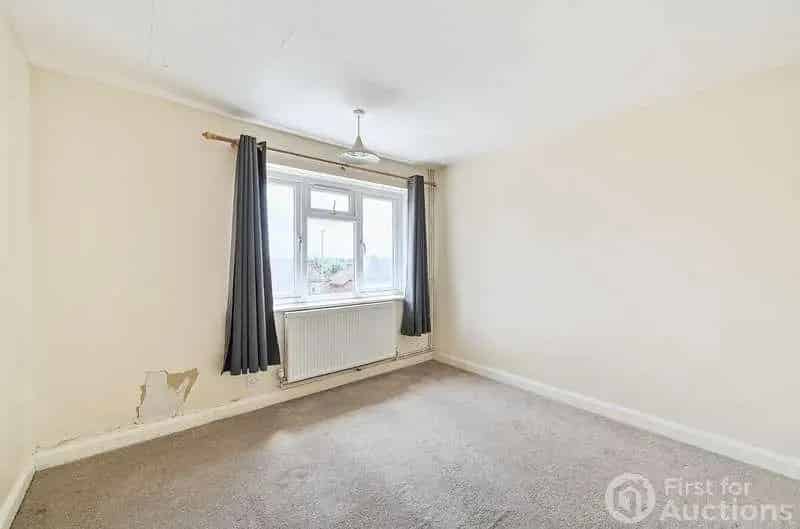 2 Bed Flat for Sale near South Ruislip Station