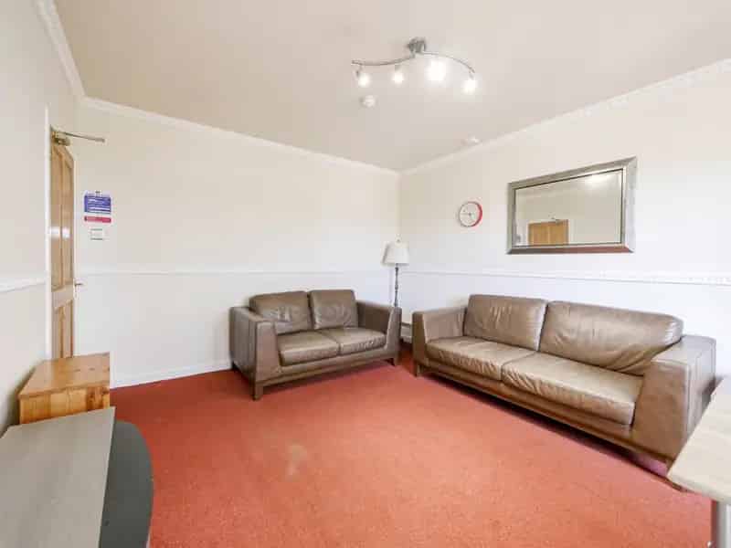 3 bedroom Flat
 To Rent