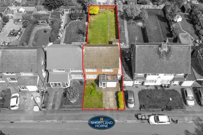 3 Bedroom Semi Detached House to Rent