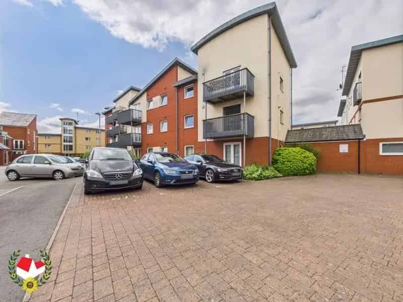 2 Bedroom Apartment for Sale