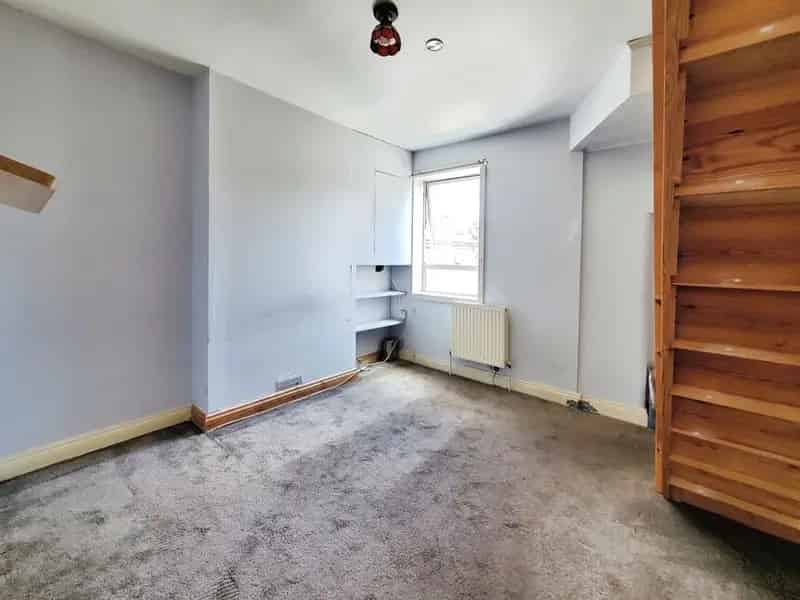 1 Bedroom Flat for Sale London E6