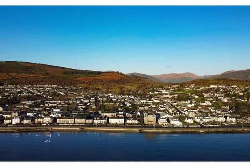 2 Bed Flat Dunoon Sea Views Garden Parking