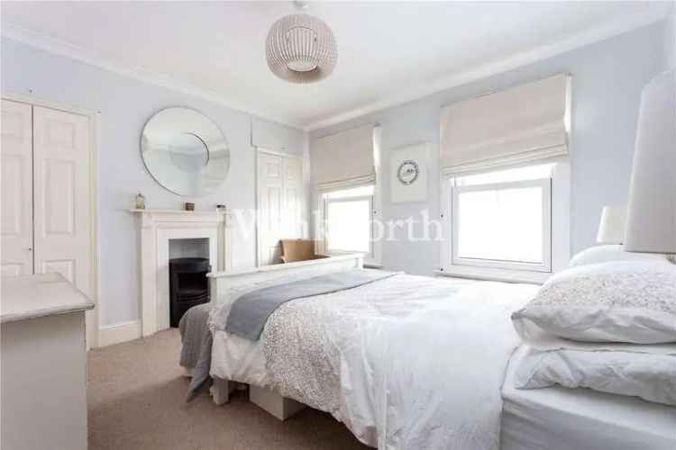 2 Bed Mid-Terrace House for Sale