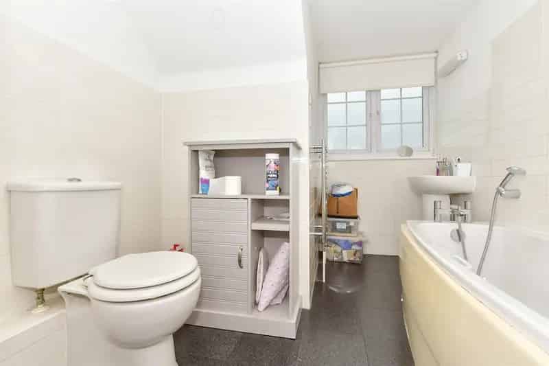 3 Bedroom Semi Detached House For Sale Near Headcorn High Street