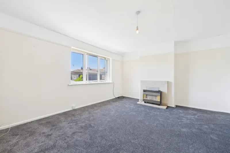 Flat To Rent Available 01082025