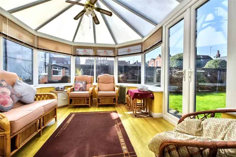 Two Bedroom Detached Bungalow in Tingley with Large Driveway and Garage