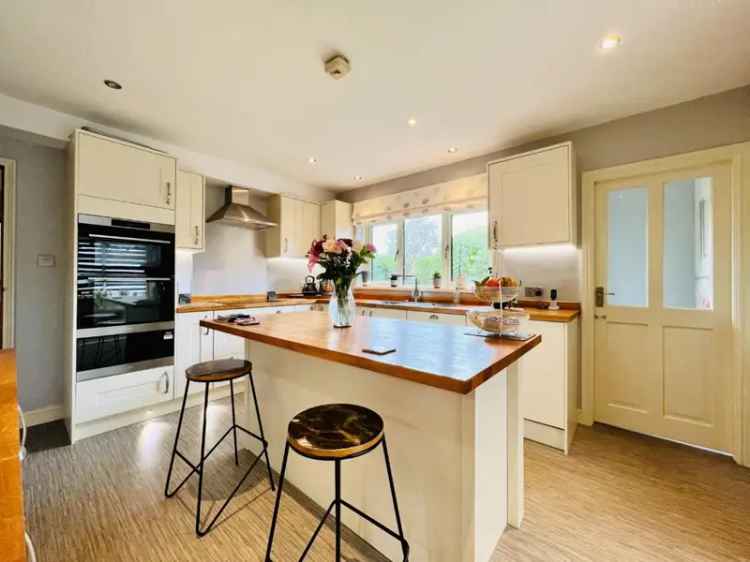 4 Bedroom Detached House For Sale Hamstreet