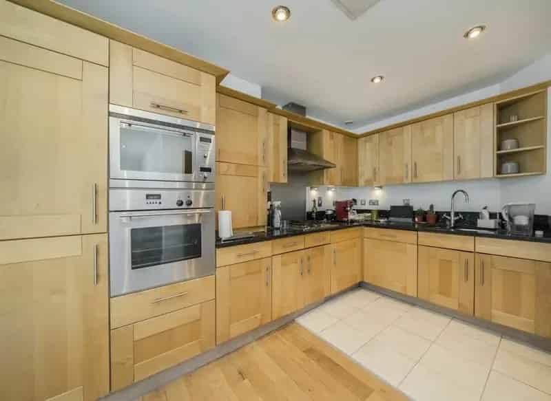 Two Double Bedroom Apartment Near High Street Kensington