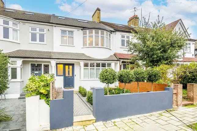 Four Bedroom Family Home in Abbeville Village London