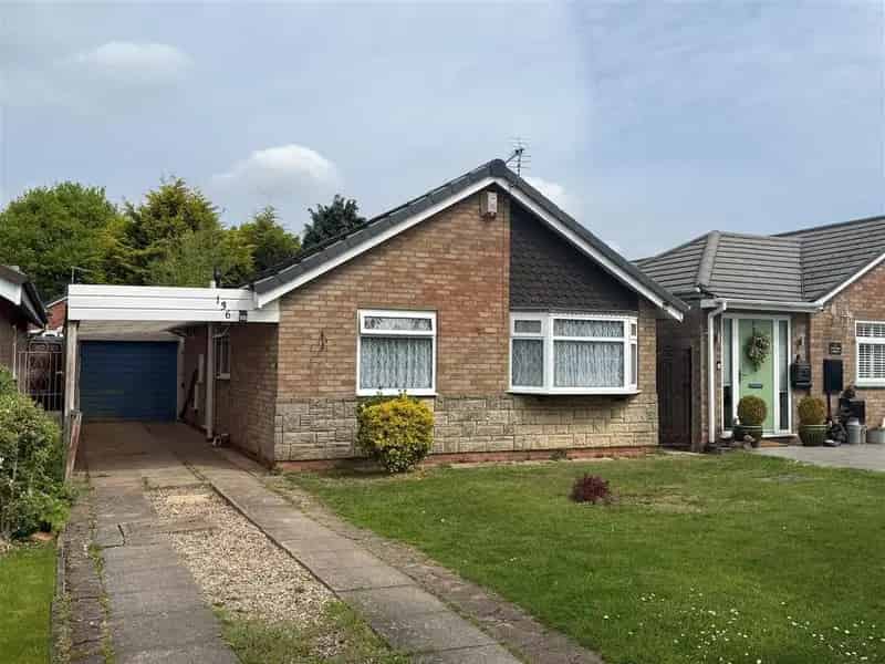 2 Bedroom Detached Bungalow for Sale