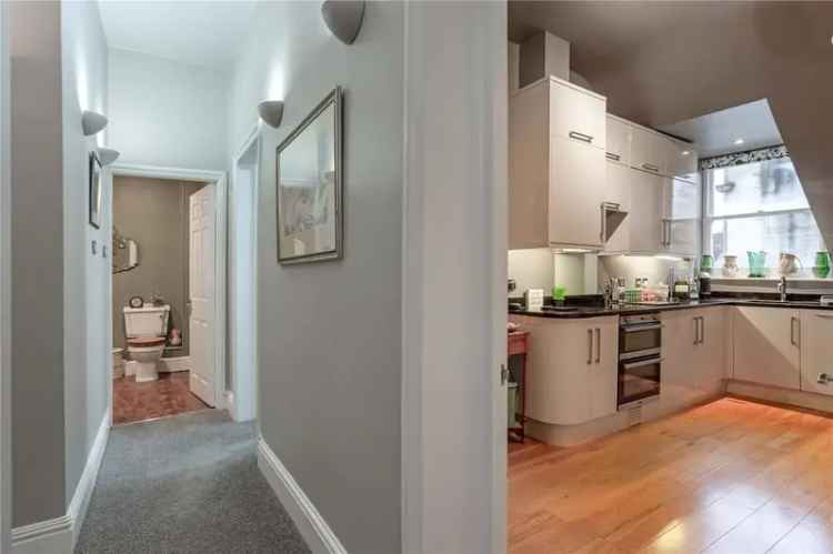 3 Bedroom Clifton Apartment for Sale - Allocated Parking