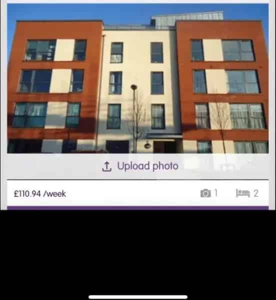 2 Bed Flat in Ashton with Parking and Amenities