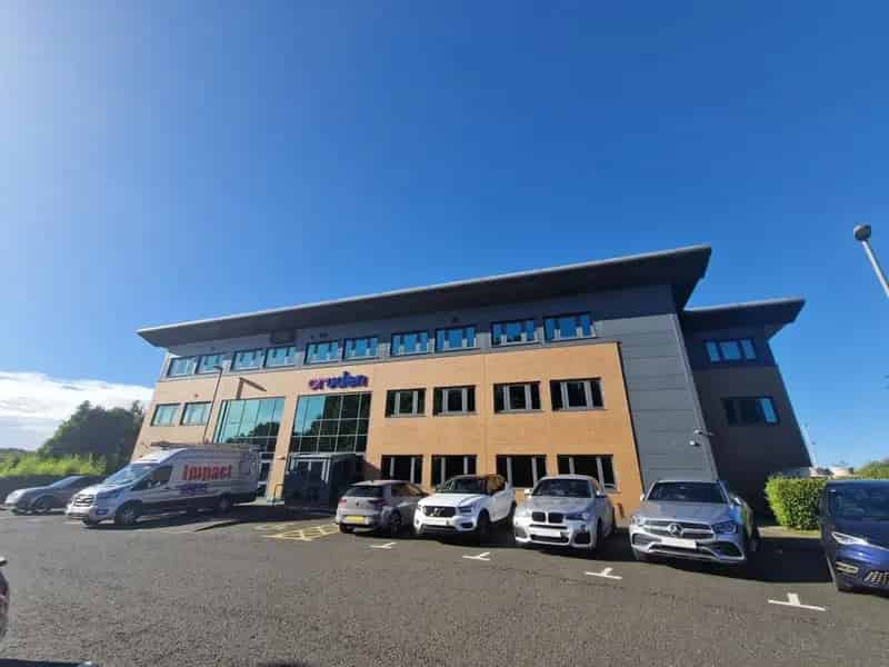 Modern Office Pavilion 3-Storey Building with Ample Parking and Amenities