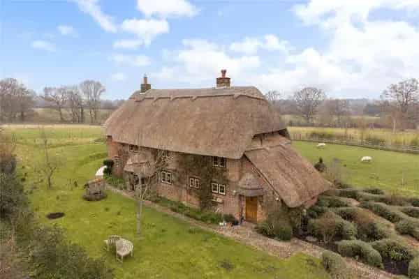 Headley, Thatcham, Berkshire, RG19 8LL | Property for sale | Savills