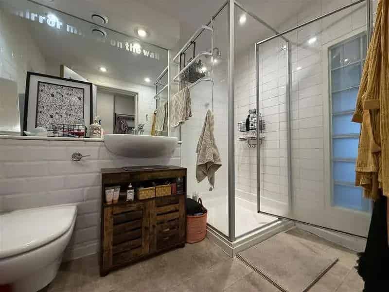 1 Bed Flat for Sale Lexington Building