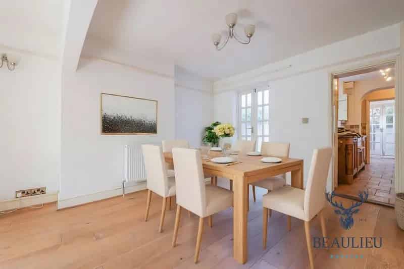 2 bedroom terraced house to rent