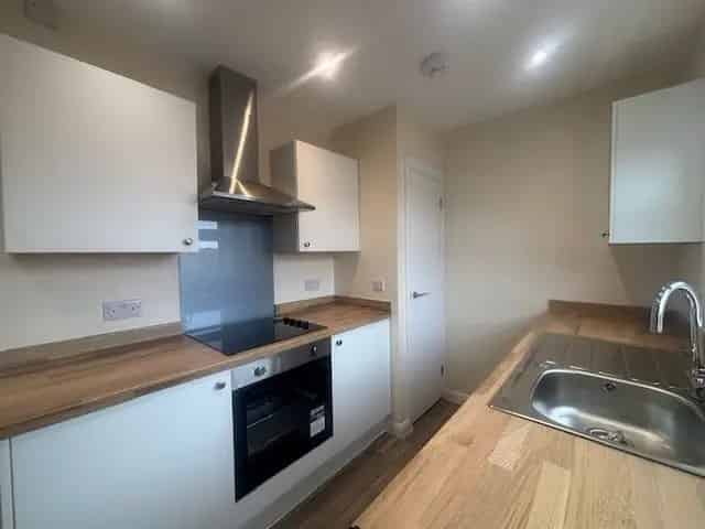 3 Bedroom Detached Bungalow Devizes New Kitchen Bathroom Parking