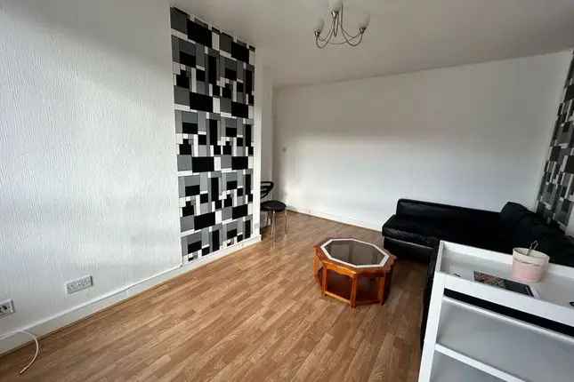 Flat to rent in Tobago Street, Glasgow G40