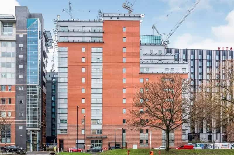 2 Bedroom Flat for Sale Manchester M1 Near Oxford Road Station